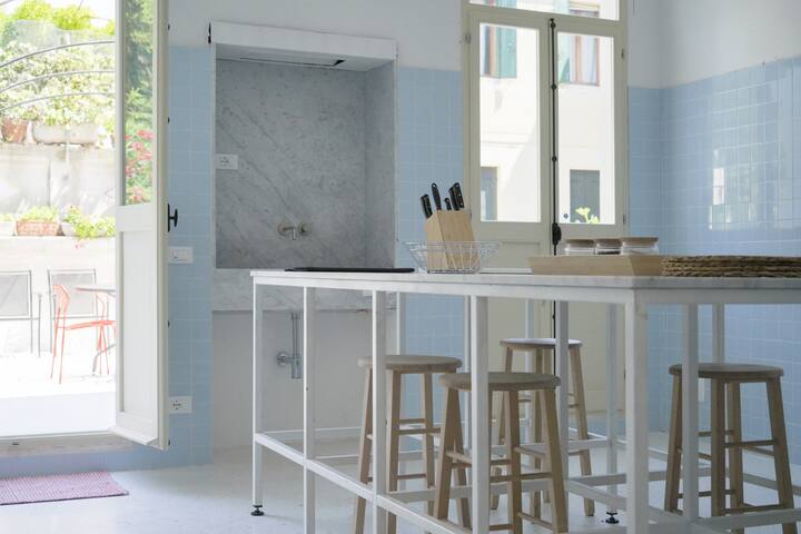 Melusina Young – large terrace gallery image 5