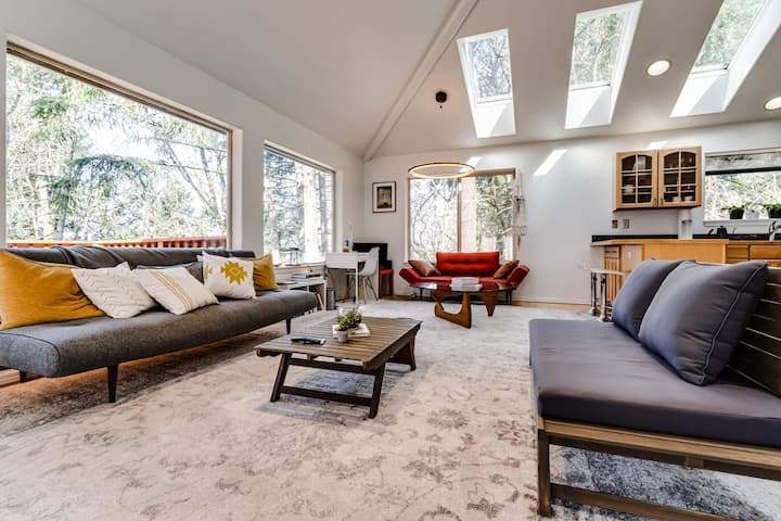 Modern Forest Retreat. Mid century Japandi.