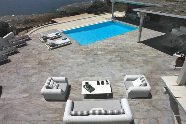 Overlooking the Greek archipelago gallery image 5