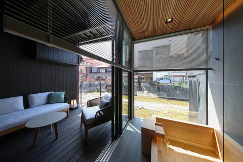 IORI MIYAGAWA 【The river view & Japanese Modern】