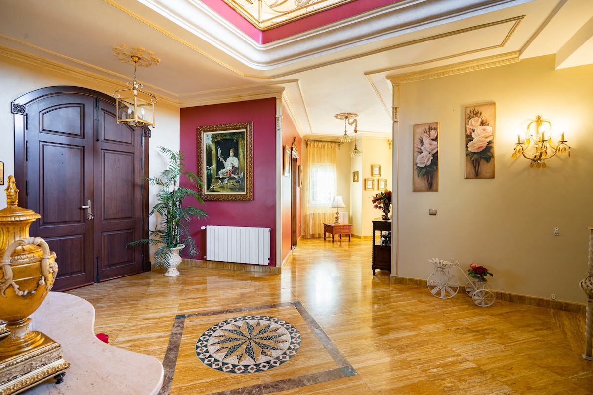 Annonce Airbnb populaire: Villa Elisabeth, with heated pool à Alhaurín El Grande