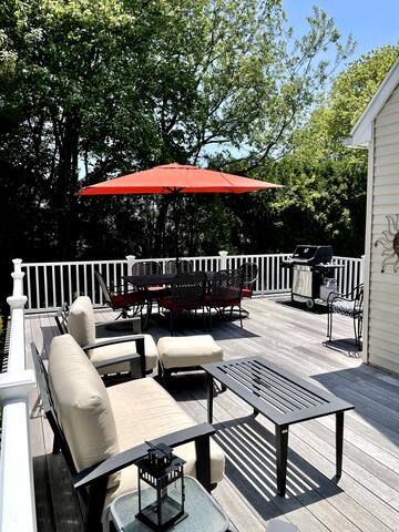 Spacious Cape–Walk to the beach! gallery image 4