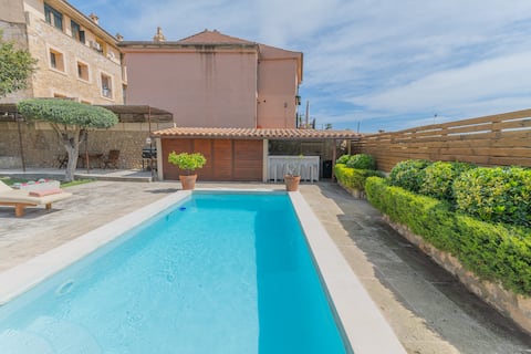Top performing Airbnb: TownHouse for 6 with pool in the heart of Caimari in Selva
