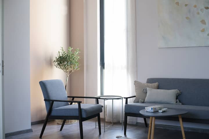 Light And Bright Contemporary Studio ✧✦ - Ereván