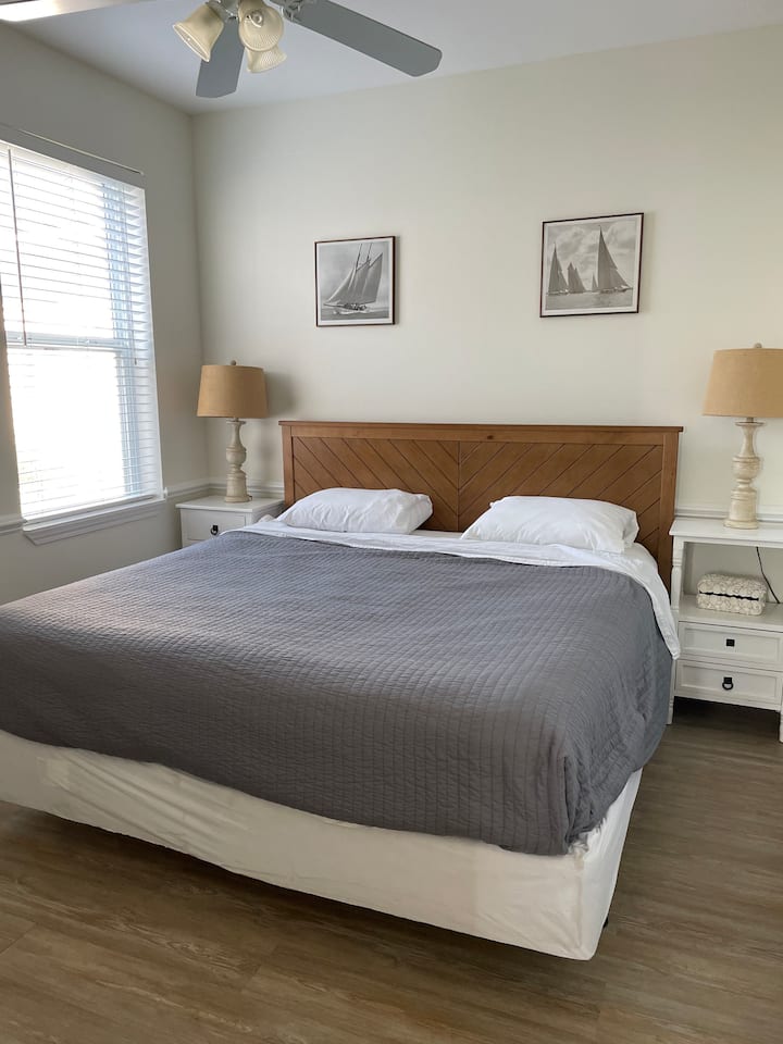 חדר שינה קינג (קומה 3) בצד הצפוני