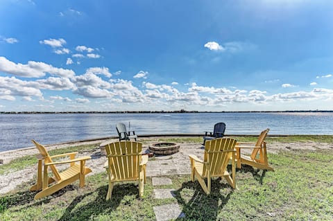 Open Water Home Sunrise Sunset views 
Boat docking