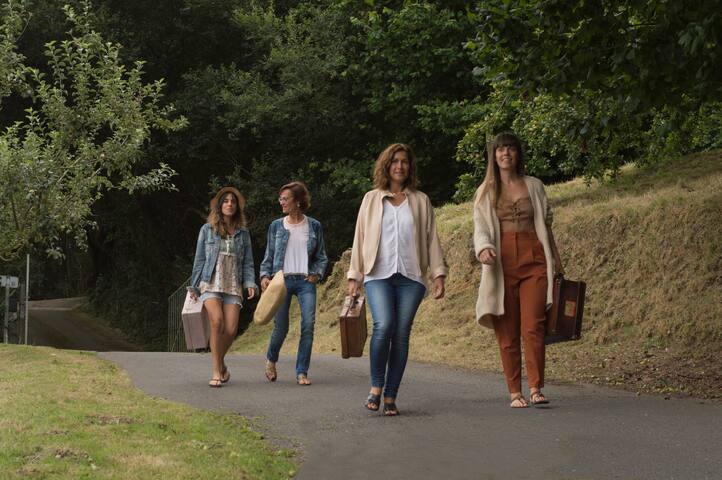 Caserío Urikosolo ~ Casa rústica jardín y barbacoa gallery image 2