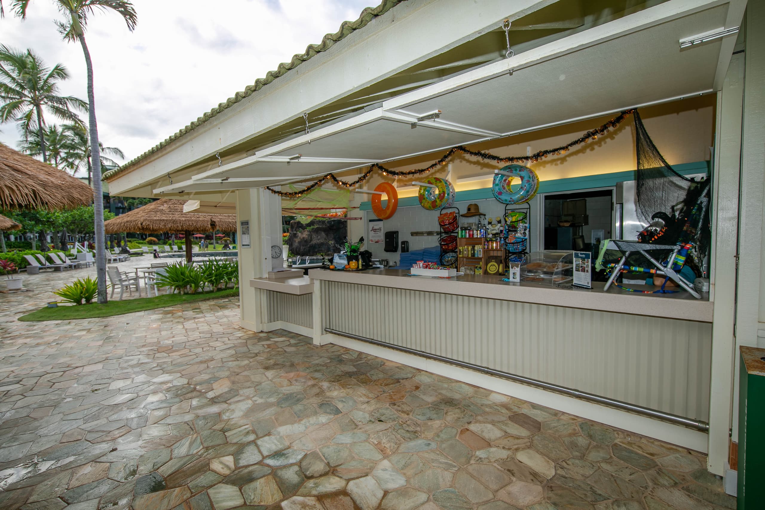 Last minute special free wifi, best deal in town - Image 48