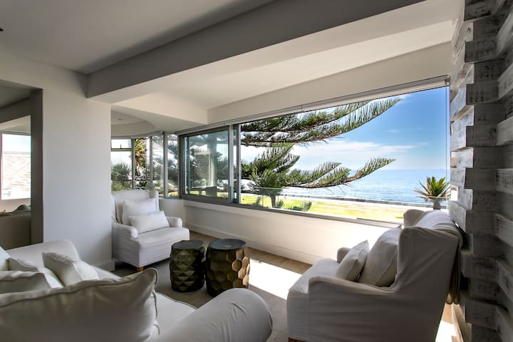 Beautiful Apartment on Beach Road (+Inverter)