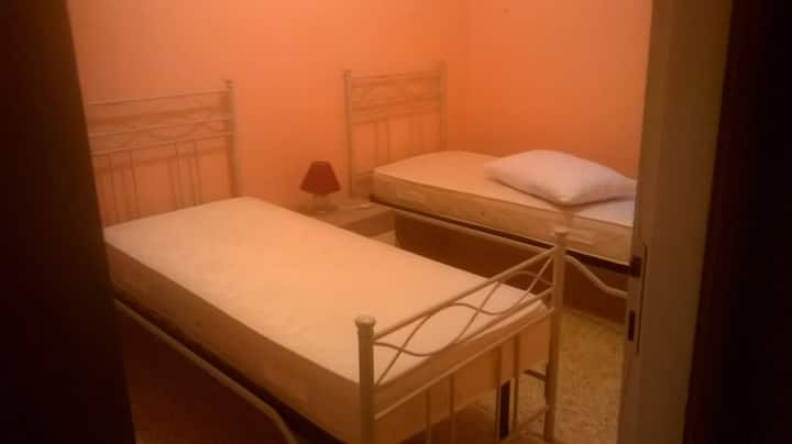 Segundo dormitorio con dos camas
