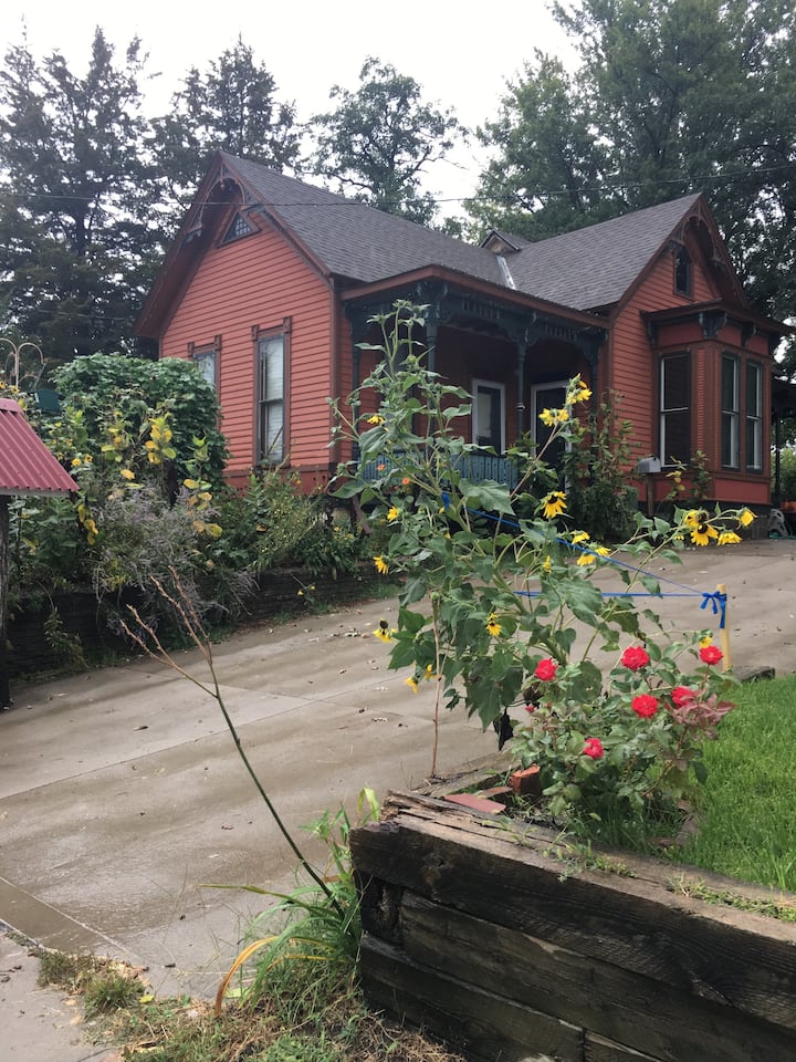 Restored Victorian, Walk & Bike