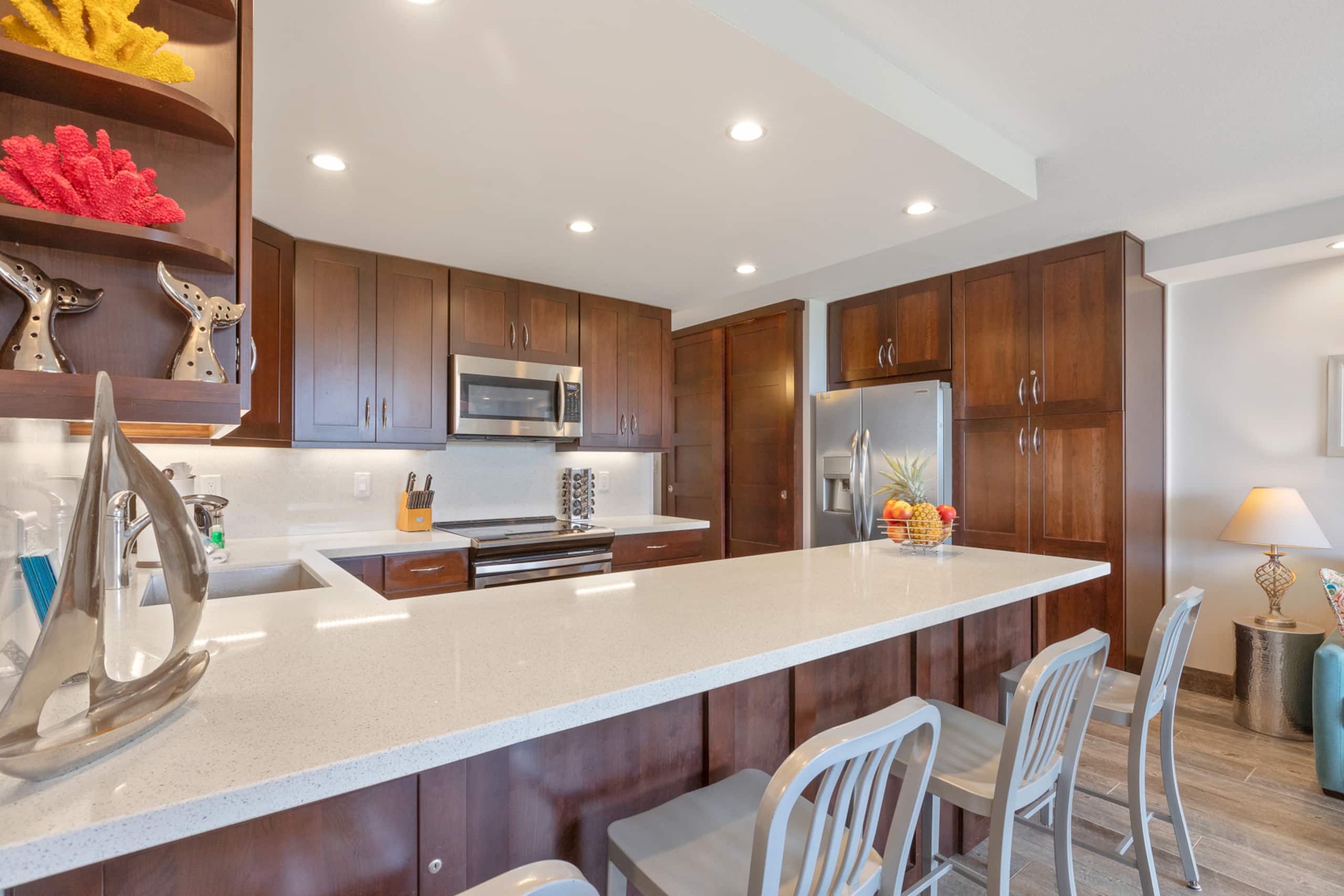 Condo in Lahaina · ★4.96 · 2 bedrooms · 3 beds · 2 baths - Image 4