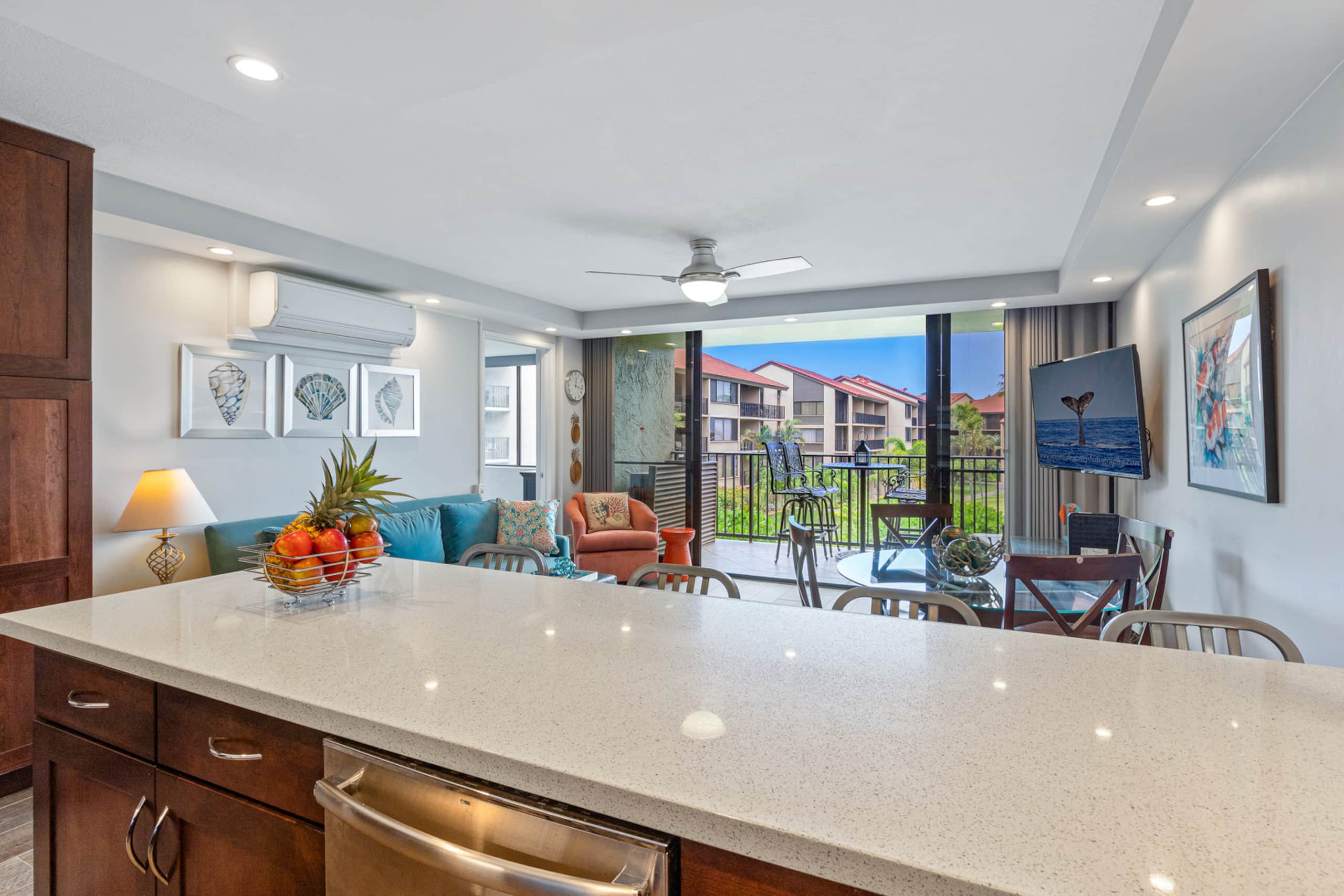 Condo in Lahaina · ★4.96 · 2 bedrooms · 3 beds · 2 baths - Image 19