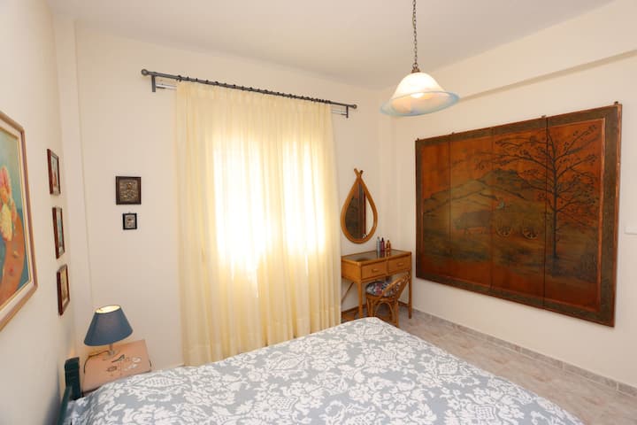 غرفة النوم 1