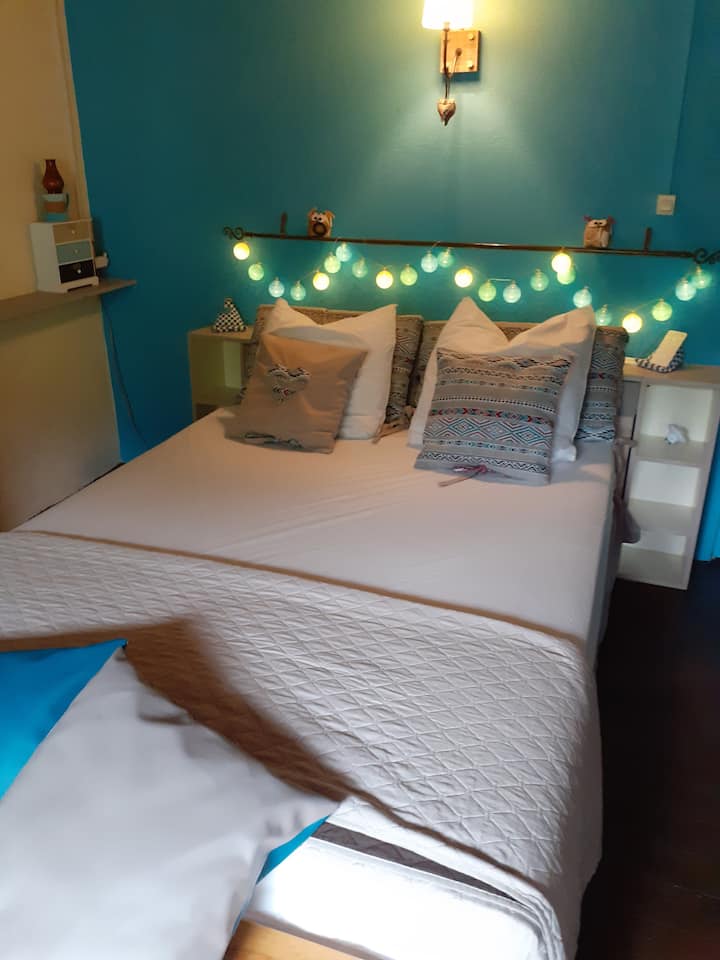 เตียงในห้องนอนสำหรับ
2 คนใน 140