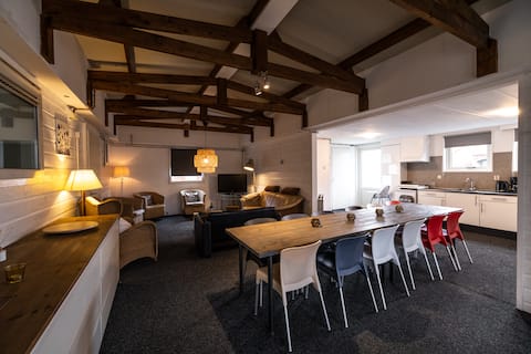 Quite, Cozy and Convenient Vacation Bungalow (11)