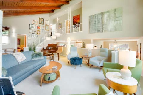 Top Airbnb: Skyview will entice you to relax in luxury. in Centennial