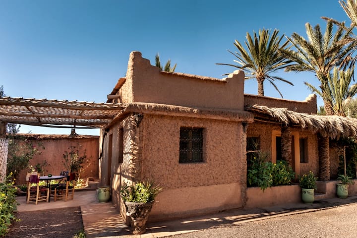Berber cottage in the oasis with swimming pool