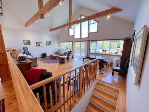 Killington Retreat | Deck-Fire Pit-Mountain Views!