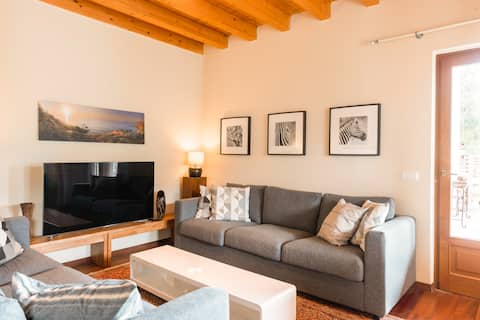 Airbnb con migliori performance: Alone standing Rustico with pool for up to 8 pers a Tremosine Sul Garda