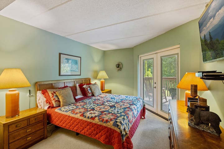 Dormitorio principal con cama tamaño king