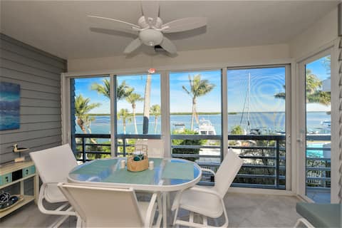 Successful Airbnb property: Secluded Bayside Gem with beautiful bay views in Longboat Key