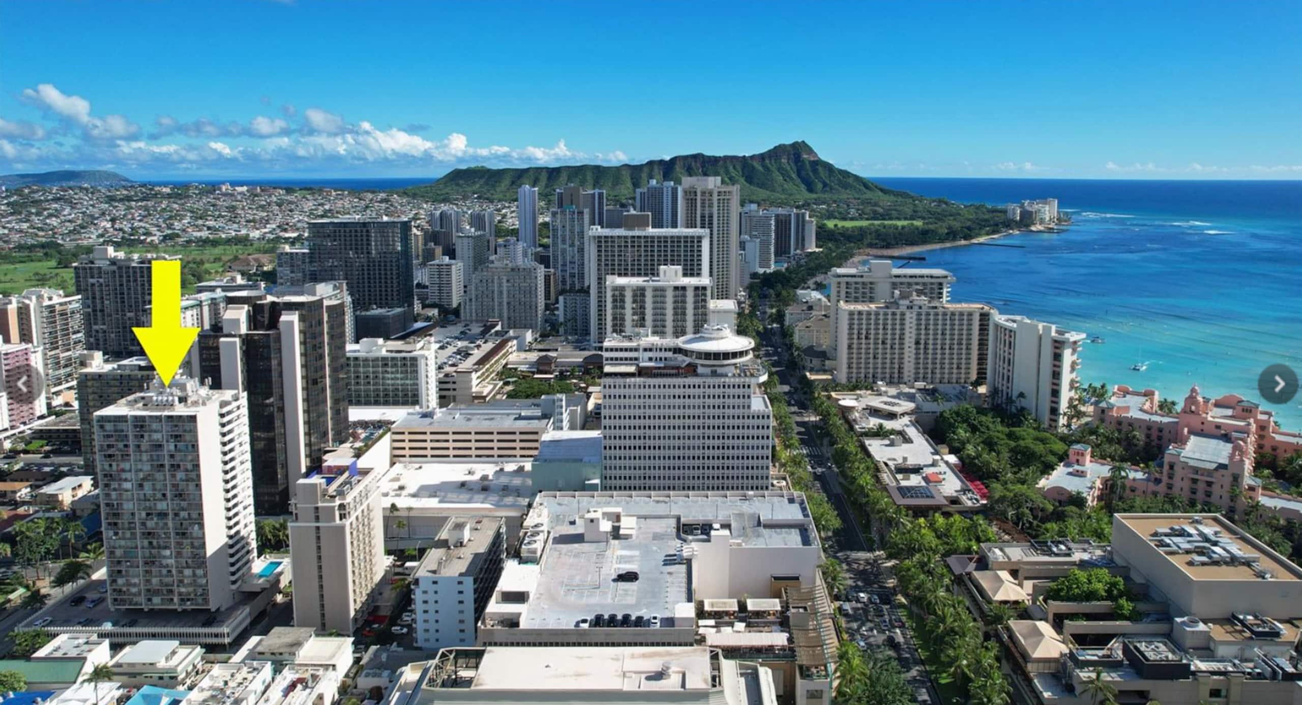 Condo in Honolulu · ★4.47 · Studio · 3 beds · 1 private bath - Image 6