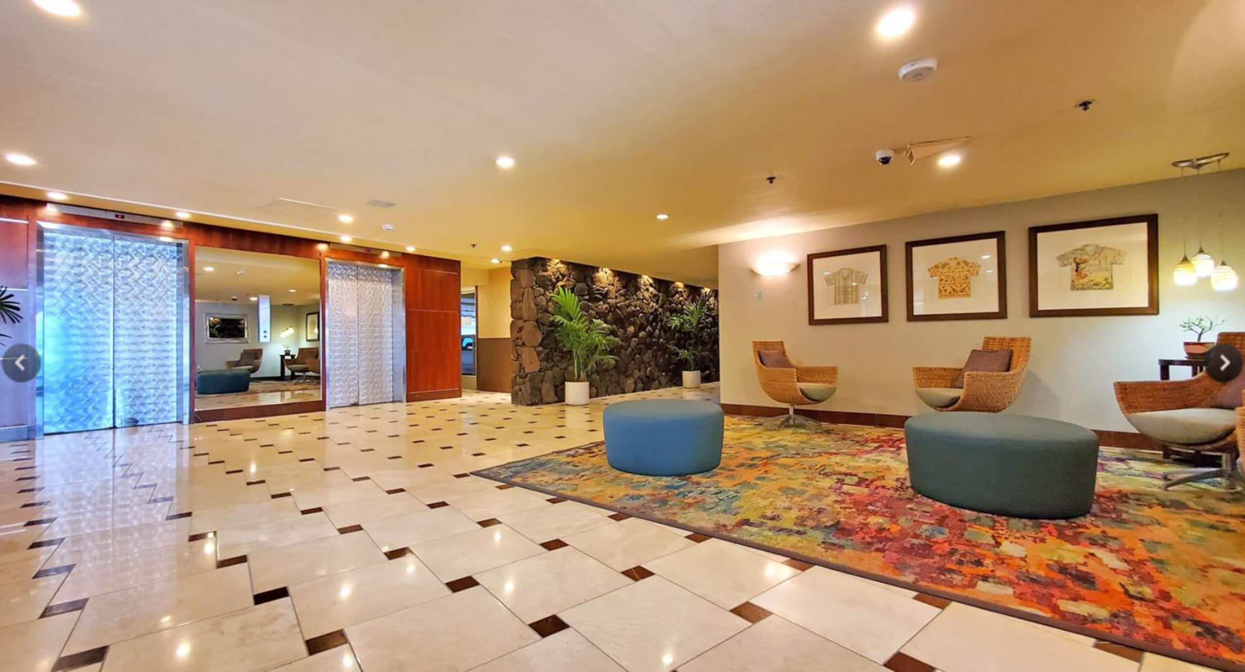 Condo in Honolulu · ★4.47 · Studio · 3 beds · 1 private bath - Image 9