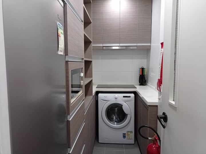 3-bedroom Ho Man Tin Mtr - Hong Kong