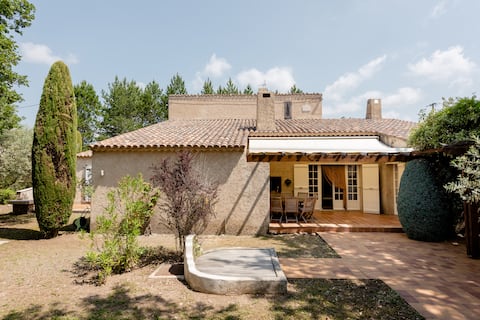 Charming and characterful Provençal villa