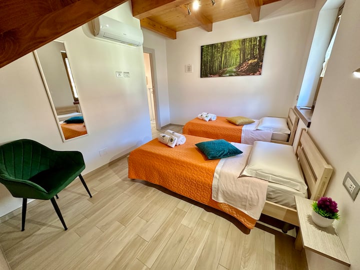 Dvojlôžková spálňa s klimatizáciou.