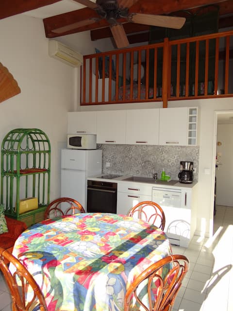 Popular Airbnb listing: T2 + Mezzanine 45 m2 + Balcony 10 m2 – Cville – CAVALAIRE in Cavalaire Sur Mer