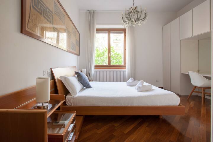 Porta Venezia, Luxe 3BR I Hacca Collection gallery image 5