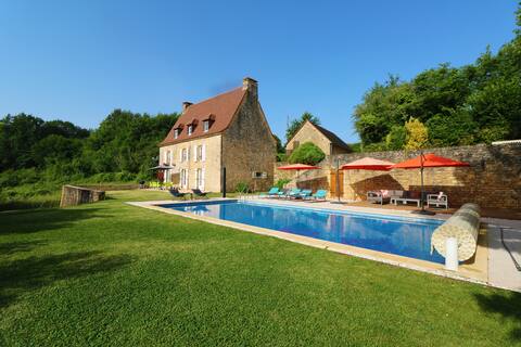 Beautiful stone house with AC and heated pool