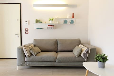 Top Airbnb: La casa di Cele - with EV charging station a Desenzano Del Garda