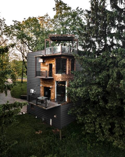 Orchard House- Treebox