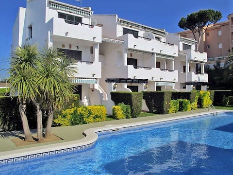 Apart. de 4 con vista , piscina (María) .