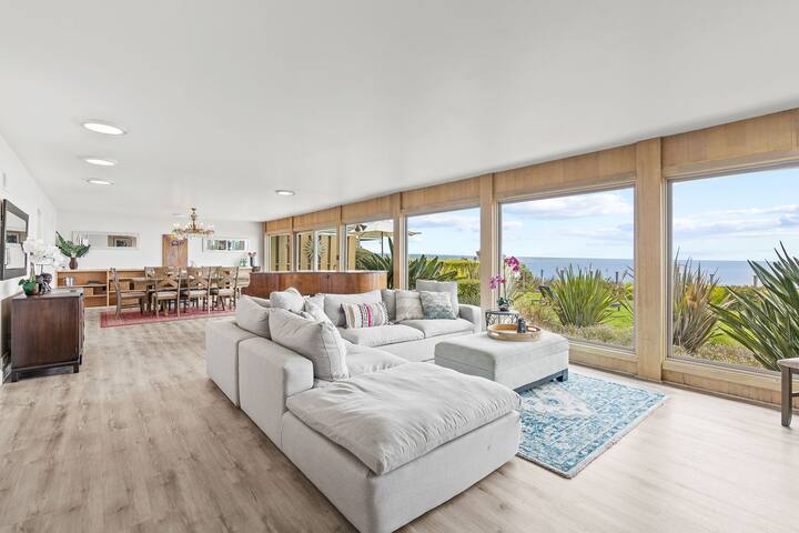 Relaxing Oceanfront Home just Minutes to Beaches gallery image 2