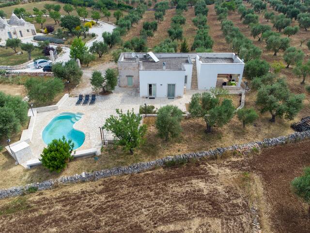 Villa Santoro, privé villa met zwembad gallery image 2