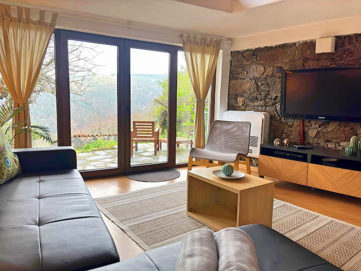 Retiro de Gondramaz – All house 200 m2