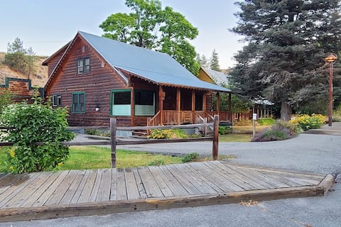 Hazel's-- Located in downtown Winthrop, WA!!!
