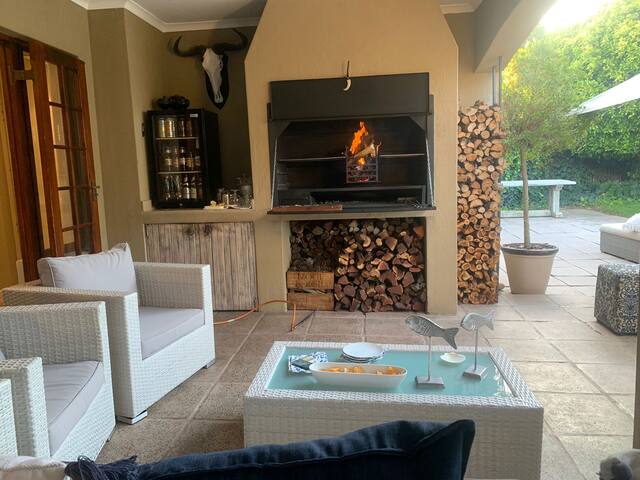 Perfect family home Blouberg gallery image 3