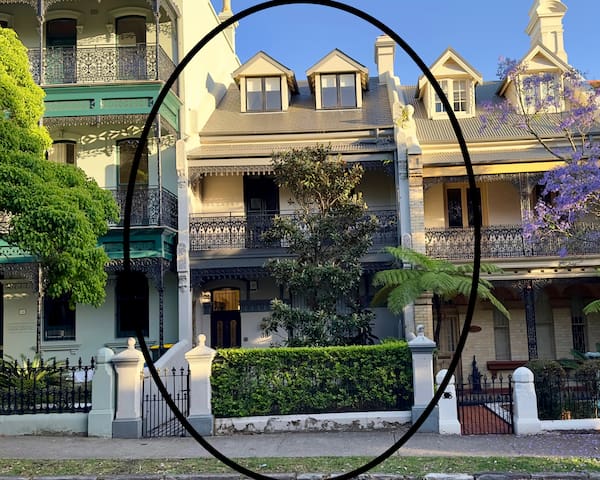 Kirribilli / Sydney Grand Terrace House