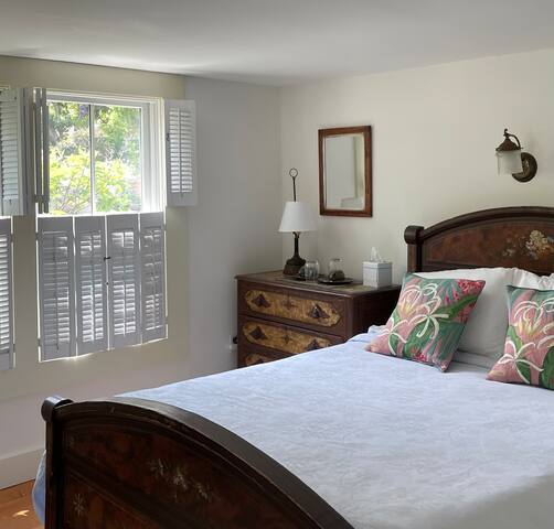 Sea Breeze Inlet Cottage, 3 Room Suite gallery image 5