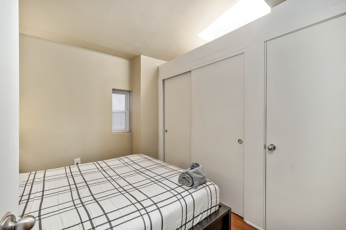 Old City Apt