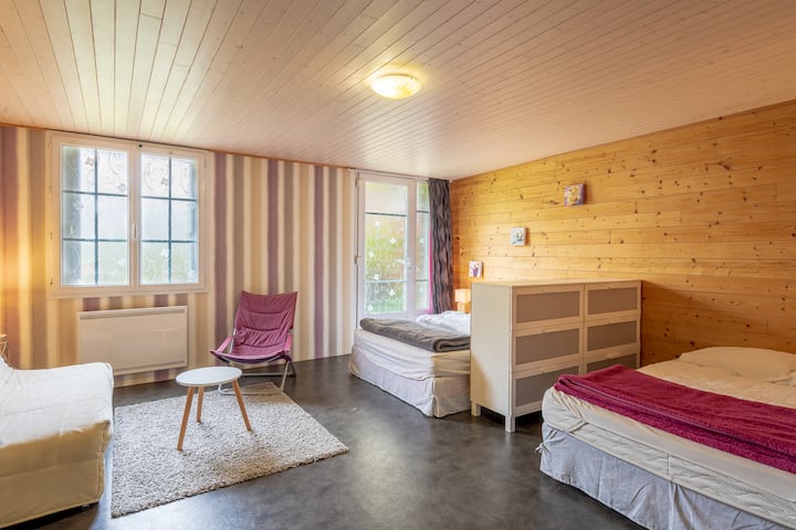 卧室1: 2张床140x190 ，配有沙发角