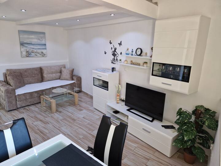 "Wow! That was my first reaction when I entered this apartment. The smell of cleanliness was so pleasant. The apartment has everything you’ll need for a comfortable stay." Luisa