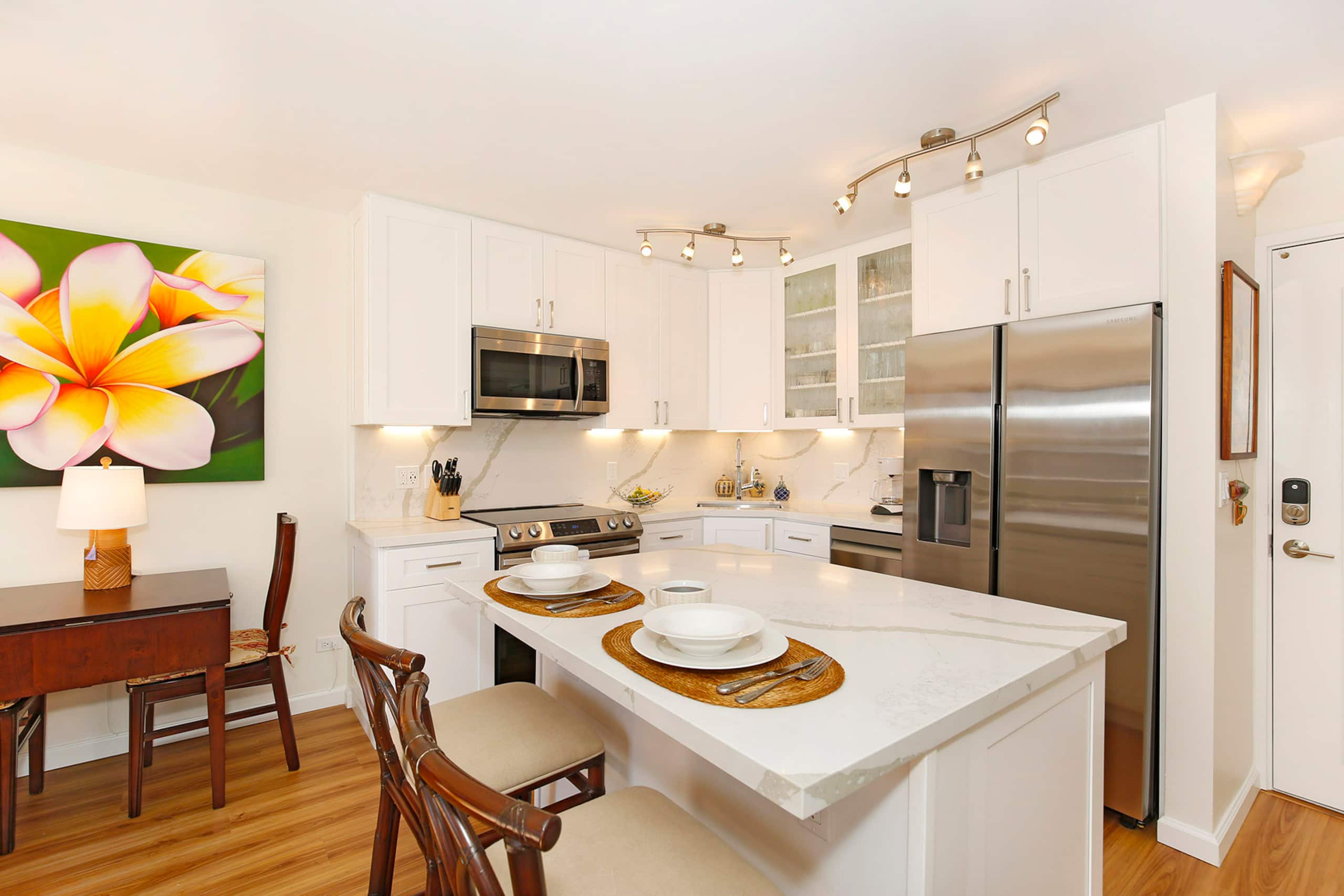 Condo in Honolulu · ★4.63 · 1 bedroom · 2 beds · 1 private bath - Image 6