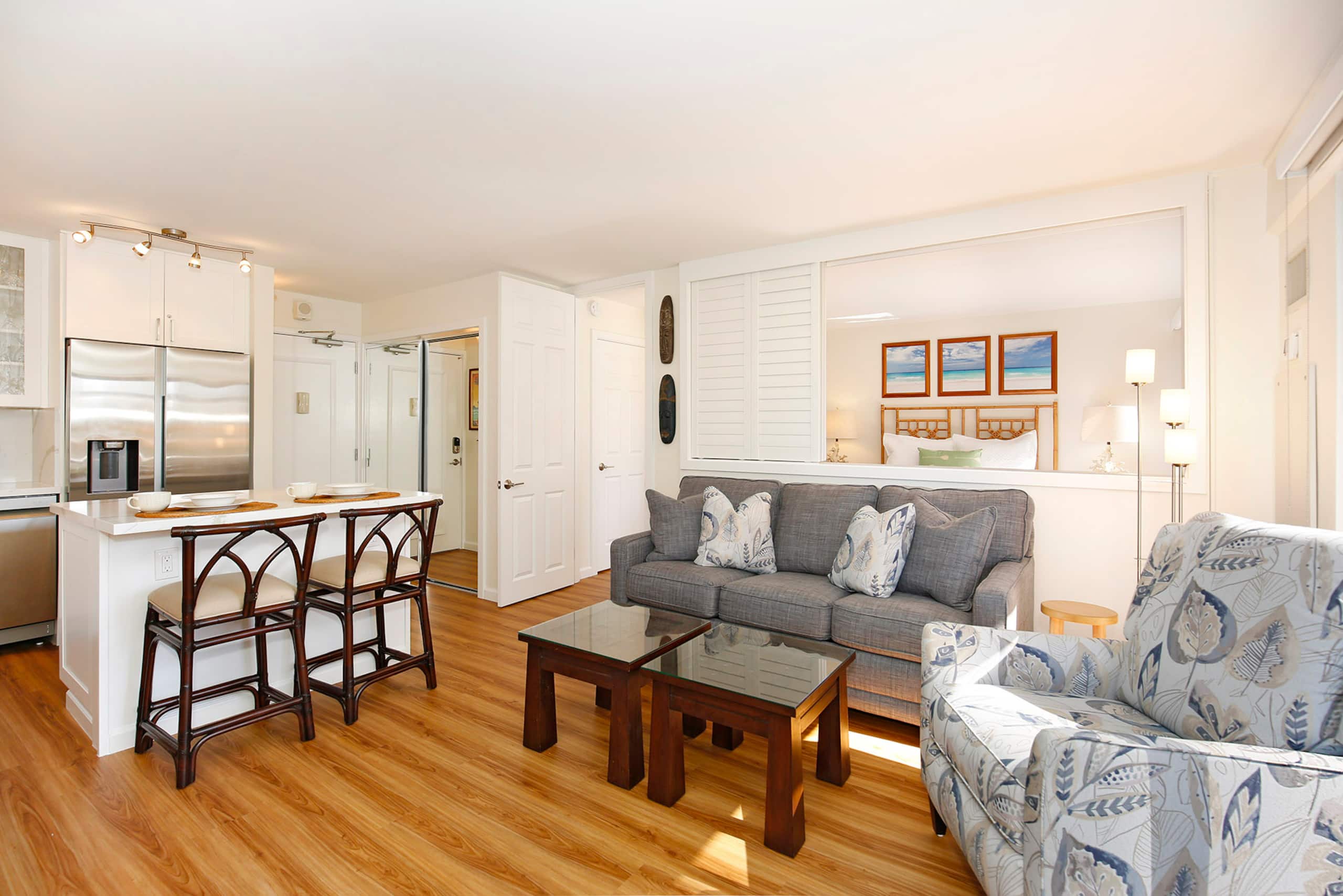 Condo in Honolulu · ★4.63 · 1 bedroom · 2 beds · 1 private bath - Image 4