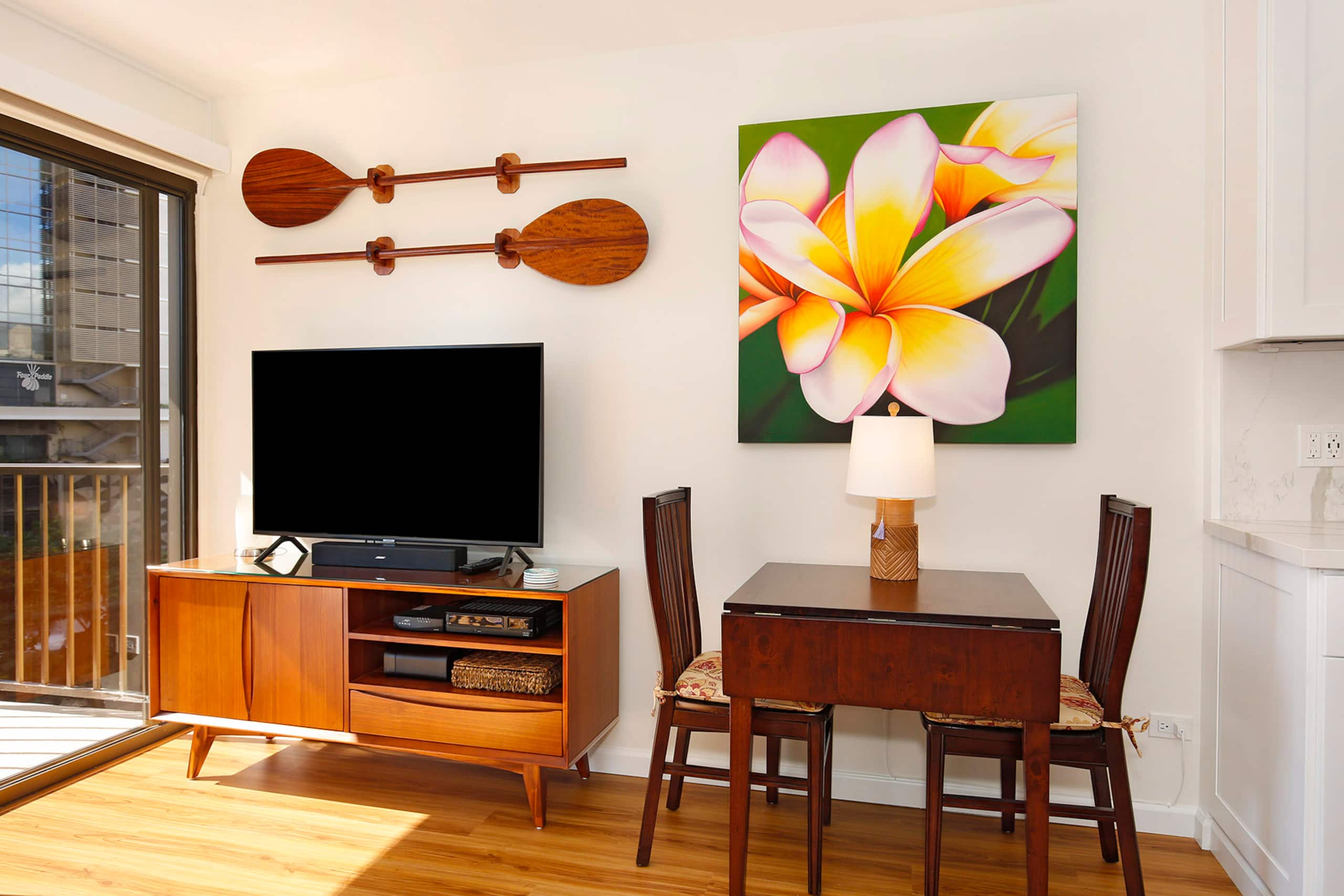 Condo in Honolulu · ★4.63 · 1 bedroom · 2 beds · 1 private bath - Image 11